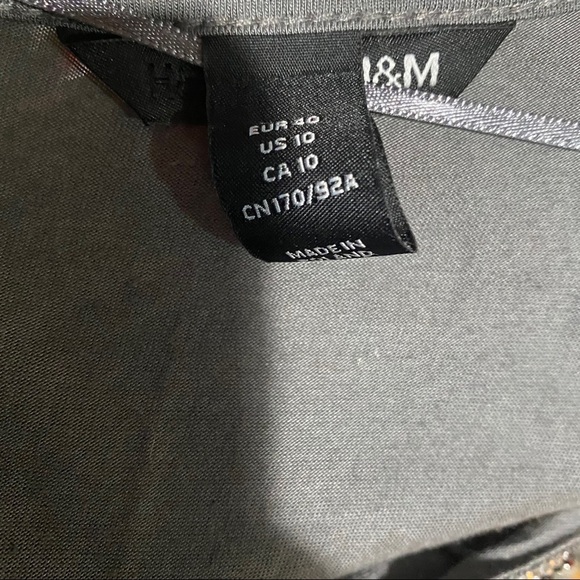 H & M Gray Sequin Embroidered Collar Jersey Dress - Picture 2 of 3